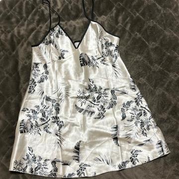 ☆タンス整理品 衣類 おまとめOK ホームクリーニング済み キャミソール 丈55 ◎