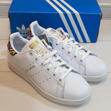 �y�V�i/���g�p�zadidas x FARM Stan Smith W �R���{���f�� 22.0cm (CQ2814) �� �����i
