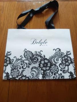 Delyle NOIRVbv