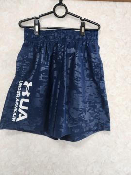 UNDER ARMOUR�@���Y�{��