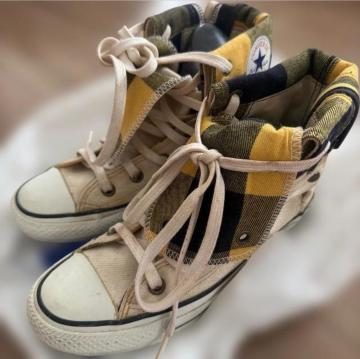 converse�n�C�J�b�g�V���[�Y23�Z���`