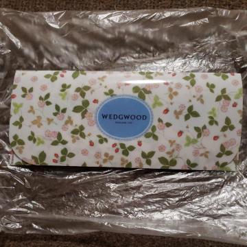 �g�� �E�F�b�W�E�b�h �A�\�[�g�e�B�[�o�b�O ���J���i