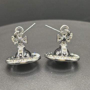 Vivienne Westwood ^Cj[I[u sAX