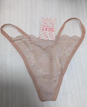 �Z�N�V�[�����W�F���[���V���[�c���x�[�W���� T�o�b�N�����[�X���U�X%OFF���f�G�Ȗ�Ɂ��V�i���g�p��