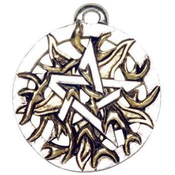 EastGate Fire Pentagram@MGlM[EC̐l