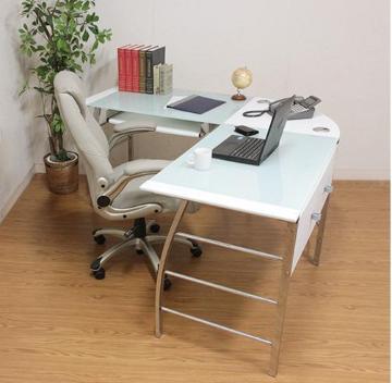 �K���XPC�f�X�N L�^�@�p�[�\�i���f�X�N�@�@�z���C�g