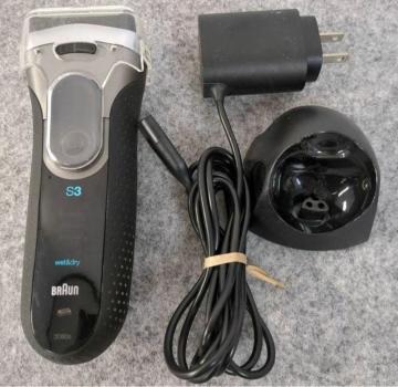 Brown�V���[�Y3�V�F�[�o�[