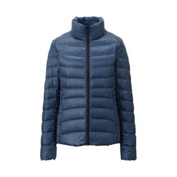 ���j�N���J�ɂ������Ȃ��E���g�����C�g�_�E���W���P�b�g�i�`�h���jXL�璹UNIQLO ULTRA LIGHT DOWN���[�o�b�O�t��