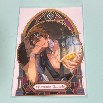 �A�C�h���b�V���Z�u�� �O���[�v�L�O��2025 �N���A�r�W���A���R���N�V���� �\���V��