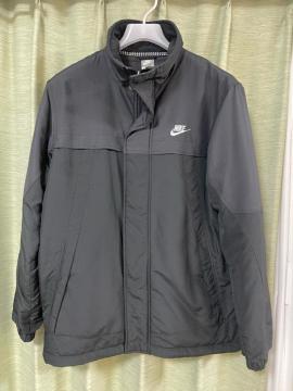 NIKE �i�C�L ���ȃi�C�����W���P�b�g L�T�C�Y �u���b�N �A�E�^�[ �i�C�����W���P�b�g �u���b�N ���� NIKE �i�C�L