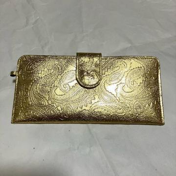 【美品】【香取屋 / かとりや】 ペイズリー ベロ付単束入れ 長財布 / 金 カトリーヌ