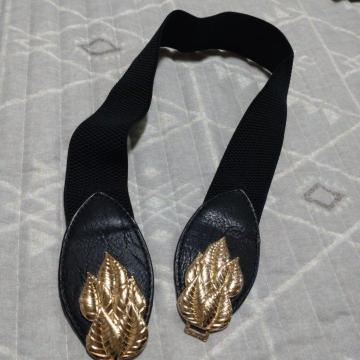�S�[���h�o�b�N���u���b�N�S���x���g