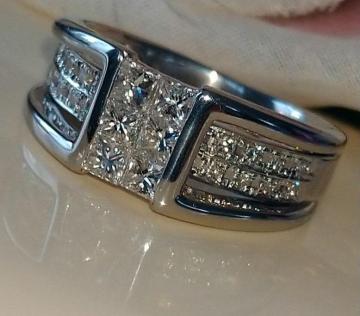 ��iDiamond�̃v���`�i�����O�I�V�R�_�C��0.77ct�I��������d��11.6g�I