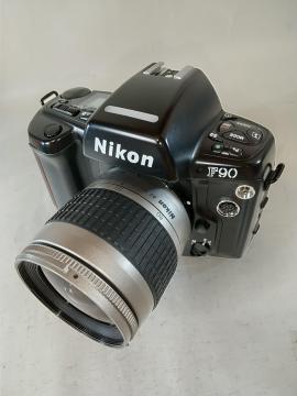 Nikon F90 + AF 28-80mm G