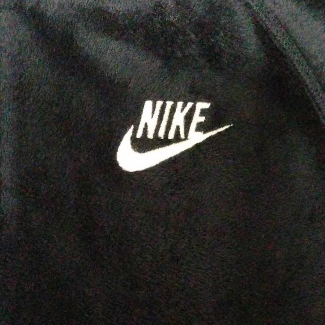 NIKE̒ԂꂵȂ{AR[g  uh 