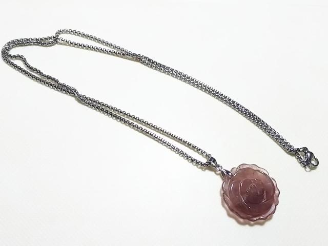 天然石★ピンクエピドート 薔薇彫り ペンダント < 女性アクセサリー/時計 天然石★ピンクエピドート 薔薇彫り ペンダント < 女性アクセサリー/時計の