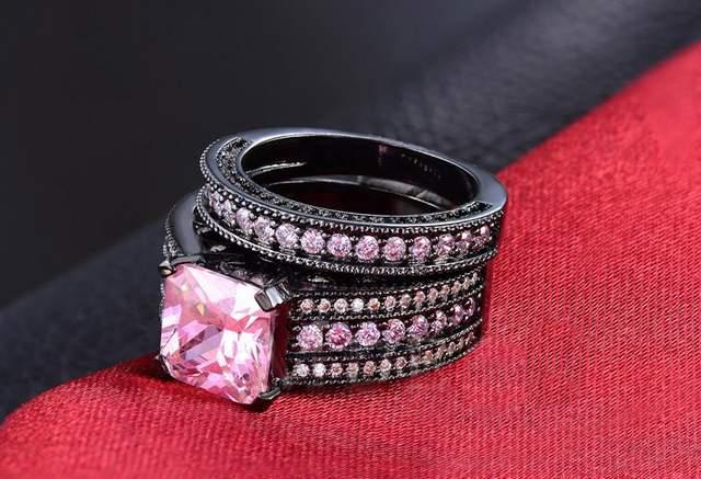 新品 アンティーク調ゴシックピンクストーン2連リング指輪14号 < 女性アクセサリー/時計  新品 アンティーク調ゴシックピンクストーン2連リング指輪14号 < 女性アクセサリー/時計の