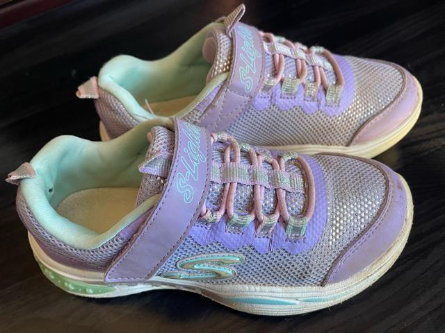 スケッチャーズ S-Lights キッズスニーカー 光る靴 パープル/エメラルドグリーン ディズニー ラプンツェル コスプレ 通園 < キッズ/ベビー  スケッチャーズ S-Lights キッズスニーカー 光る靴 パープル/エメラルドグリーン ディズニー ラプンツェル コスプレ 通園 < キッズ/ベビーの