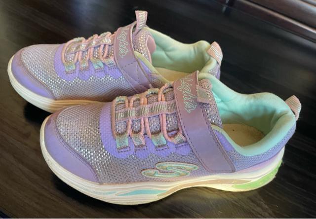 スケッチャーズ S-Lights キッズスニーカー 光る靴 パープル/エメラルドグリーン ディズニー ラプンツェル コスプレ 通園 < キッズ/ベビー  スケッチャーズ S-Lights キッズスニーカー 光る靴 パープル/エメラルドグリーン ディズニー ラプンツェル コスプレ 通園 < キッズ/ベビーの