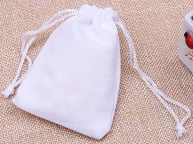 800円スタート!「お守り」や「ワイヤー作家」の素材に「阿波ホワイト翡翠」原石 < 女性ファッション  800円スタート!「お守り」や「ワイヤー作家」の素材に「阿波ホワイト翡翠」原石 < 女性ファッションの