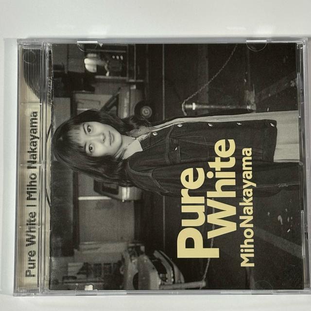 R / pure white   ^gObY 