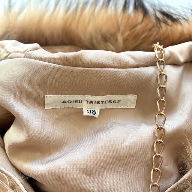 ◆アデュートリステス◆ラクーンファー◆ミドル丈ダウンジャケット◆ベージュ◆M < 女性ファッション ◆アデュートリステス◆ラクーンファー◆ミドル丈ダウンジャケット◆ベージュ◆M < 女性ファッションの