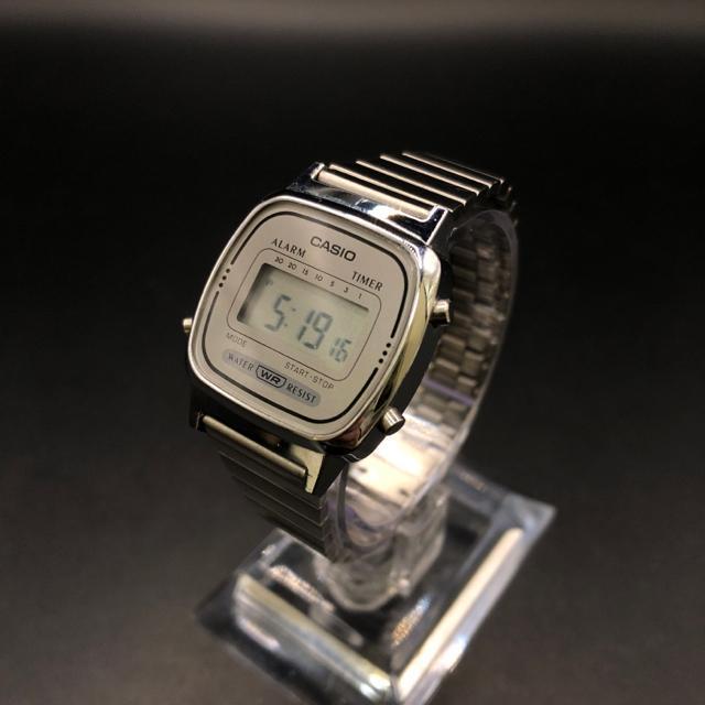 即決 CASIO カシオ デジタル腕時計 LA670W < ブランド 即決 CASIO カシオ デジタル腕時計 LA670W < ブランドの