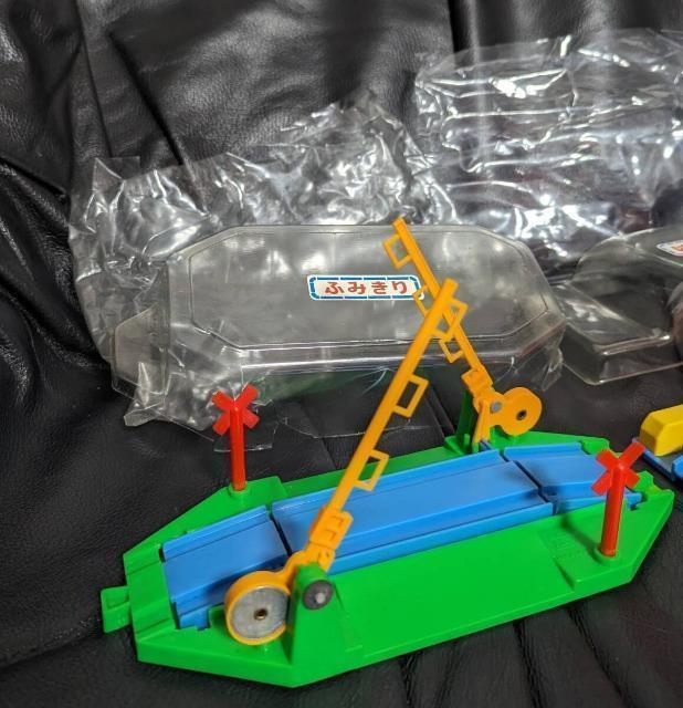 ゆうパック送料無料/絶版品/超稀少品/旧ロゴマーク/日本製/TOMY/トミー/プラレール/情景部品/ふみきり/はね橋 < ホビー ゆうパック送料無料/絶版品/超稀少品/旧ロゴマーク/日本製/TOMY/トミー/プラレール/情景部品/ふみきり/はね橋 < ホビーの