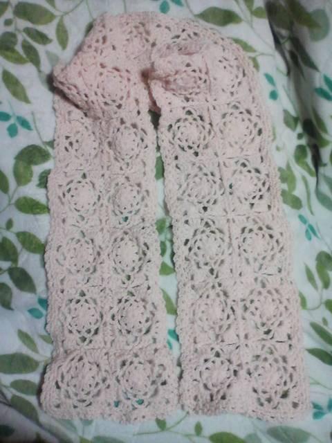 手編みモチーフつなぎのすかし編み風マフラー・オフホワイト < 女性ファッション  手編みモチーフつなぎのすかし編み風マフラー・オフホワイト < 女性ファッションの