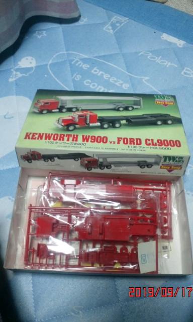 1/100ケンワースW900、1/100フォードCL9000 < ホビー  1/100ケンワースW900、1/100フォードCL9000  < ホビーの