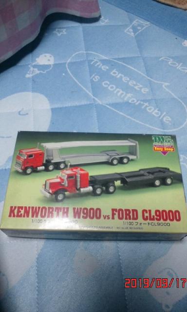 1/100ケンワースW900、1/100フォードCL9000 < ホビー  1/100ケンワースW900、1/100フォードCL9000 < ホビーの
