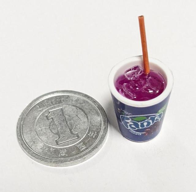 ~j`At@^O[vRbvh[nEXɁfUCႢ񂠂܂   