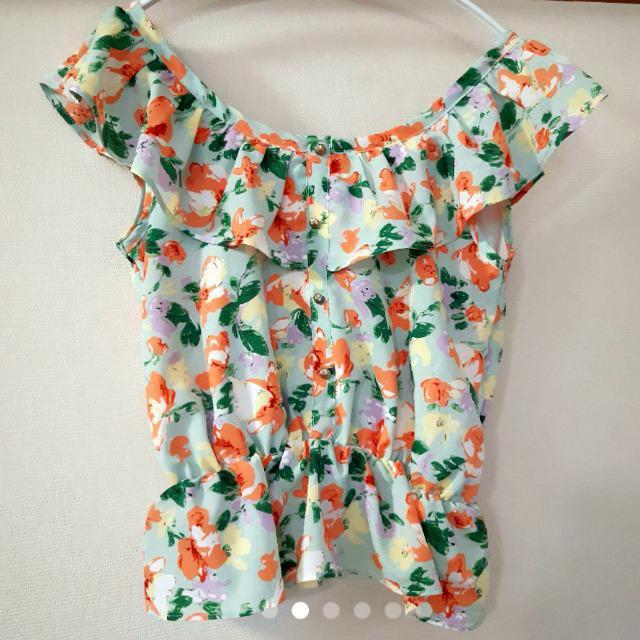美品*Rojita*花柄セットアップ < 女性ファッション  美品*Rojita*花柄セットアップ < 女性ファッションの