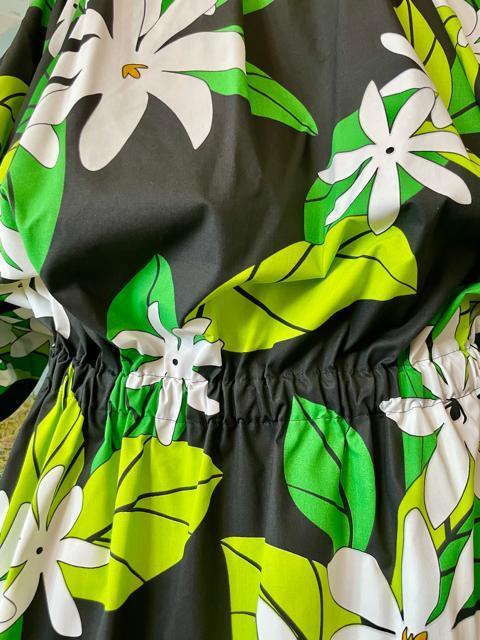 ハワイアンドレス ワンピース ハンドメイド 可愛いティアレ柄 < ペット/手芸/園芸  ハワイアンドレス ワンピース ハンドメイド 可愛いティアレ柄 < ペット/手芸/園芸の