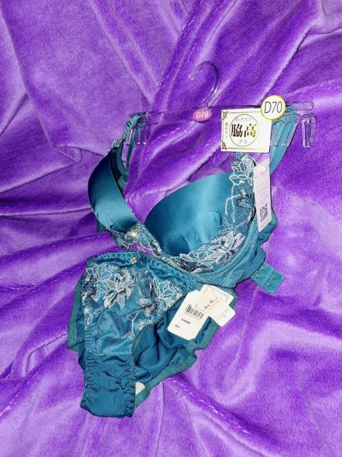 �m�ISEXY�n�����򉐁X�O���b�V�[�T�e�����{�^�j�J���h�J�t�����[�P�r�W���[�t������e�����u���~���ؚ����X�g�����O�V���[�c���O���[��  �� �����t�@�b�V������ 