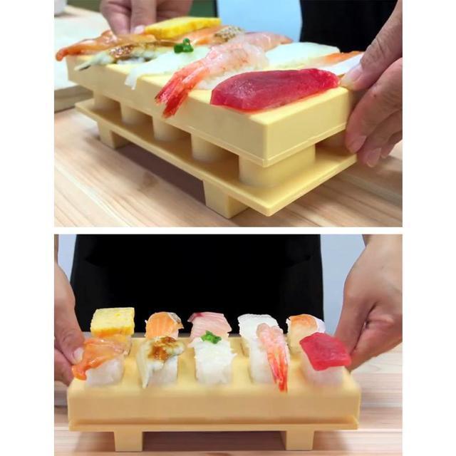 曙産業 とびだせおすし 日本製 寿司下駄 型 握り寿司メーカー 一度に10貫 飛び出す 簡単 パーティーグッズ 調理器具 < インテリア/ライフ  曙産業 とびだせおすし 日本製 寿司下駄 型 握り寿司メーカー 一度に10貫 飛び出す 簡単 パーティーグッズ 調理器具 < インテリア/ライフの