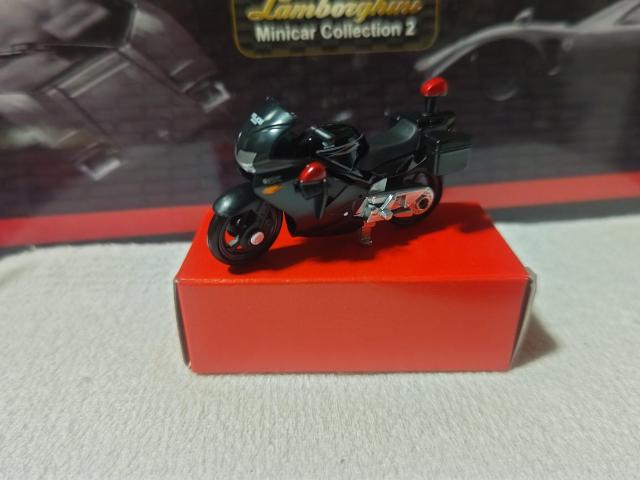 赤箱ギフト特注 ホンダ VFR 黒バイ 黒豹 < ホビー 赤箱ギフト特注 ホンダ VFR 黒バイ 黒豹 < ホビーの