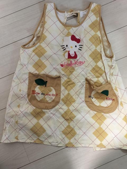 サンリオキティちゃんエプロン☆彡Mサイズ☆彡 < 女性ファッション  サンリオキティちゃんエプロン☆彡Mサイズ☆彡 < 女性ファッションの