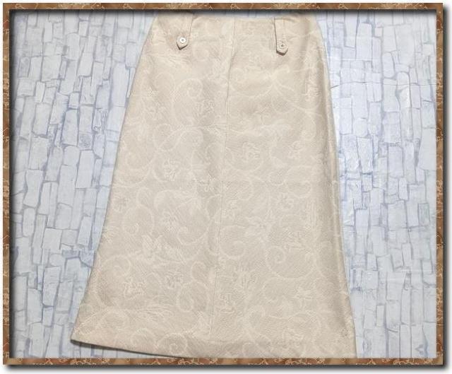 伊太利屋 ラメ入りジャガードスカート ベージュ < ブランド 伊太利屋 ラメ入りジャガードスカート ベージュ < ブランドの