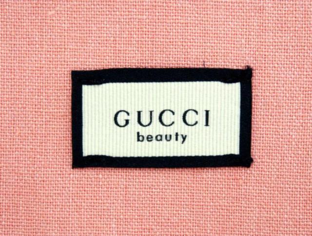 グッチ ギルティ ラブ エディション ノベルティ フラップポーチ リボン開閉 ピンク GUCCI beauty【正規品】 < ブランド グッチ ギルティ ラブ エディション ノベルティ フラップポーチ リボン開閉 ピンク GUCCI beauty【正規品】 < ブランドの