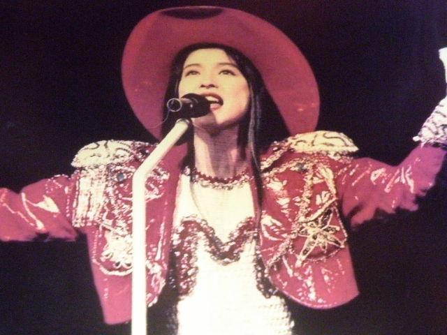 ★森高 千里(もりたか ちさと) A4サイズ6枚+◎ クリアポケット入り < タレントグッズ  ★森高 千里(もりたか ちさと) A4サイズ6枚+◎ クリアポケット入り < タレントグッズの