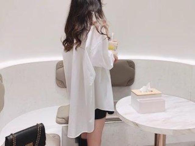 オーバーサイズ ワンピ風 シャツ ホワイト < 女性ファッション オーバーサイズ ワンピ風 シャツ ホワイト < 女性ファッションの