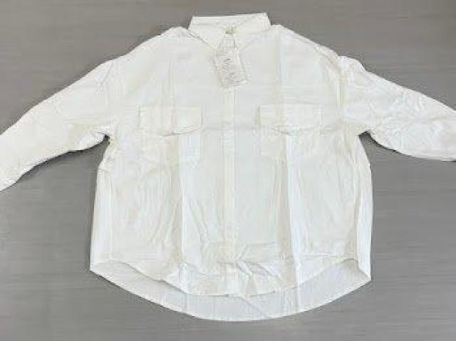 オーバーサイズ ワンピ風 シャツ ホワイト < 女性ファッション オーバーサイズ ワンピ風 シャツ ホワイト < 女性ファッションの