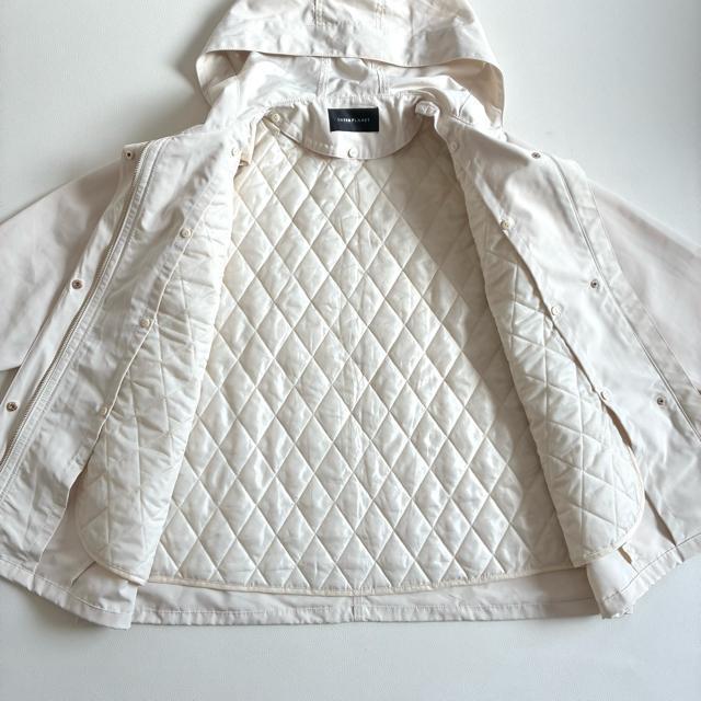 ◆美品◆インタープラネット◆キルティングライナー付マウンテンパーカー◆アイボリー < 女性ファッション ◆美品◆インタープラネット◆キルティングライナー付マウンテンパーカー◆アイボリー < 女性ファッションの