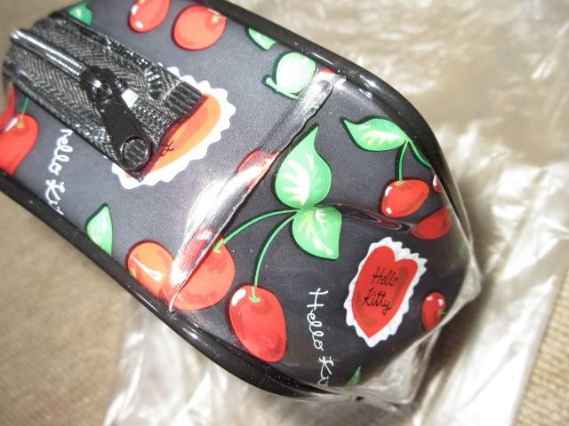 未使用☆ハローキティ*ダイカットビニールポーチ(チェリー) < おもちゃ  未使用☆ハローキティ*ダイカットビニールポーチ(チェリー) < おもちゃの