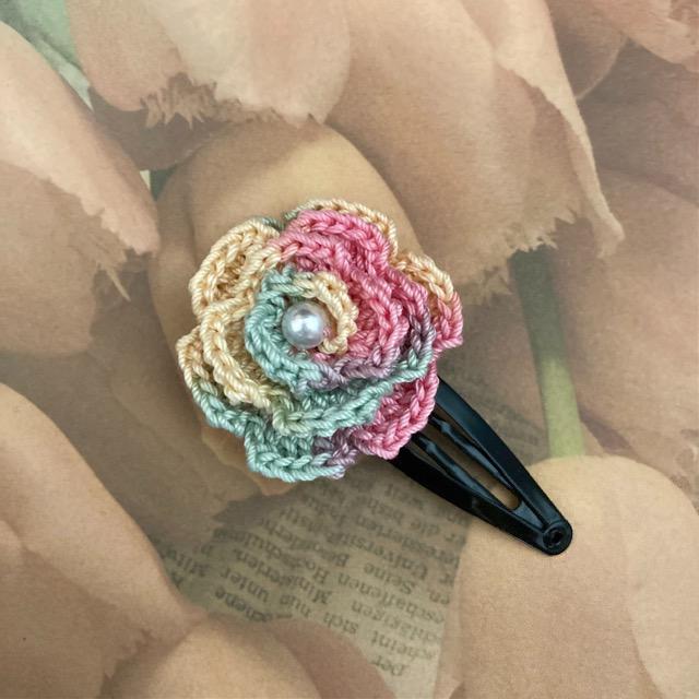 ハンドメイド♪レース編み 薔薇風お花モチーフのヘアピン < 女性ファッション  ハンドメイド♪レース編み 薔薇風お花モチーフのヘアピン  < 女性ファッションの