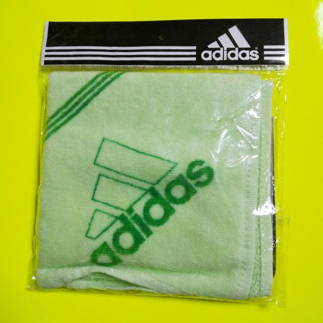 レア★adidas/アディダス★限定ミニタオル2点(新品)&DVD&カタログ4点 < ブランド  レア★adidas/アディダス★限定ミニタオル2点(新品)&DVD&カタログ4点 < ブランドの