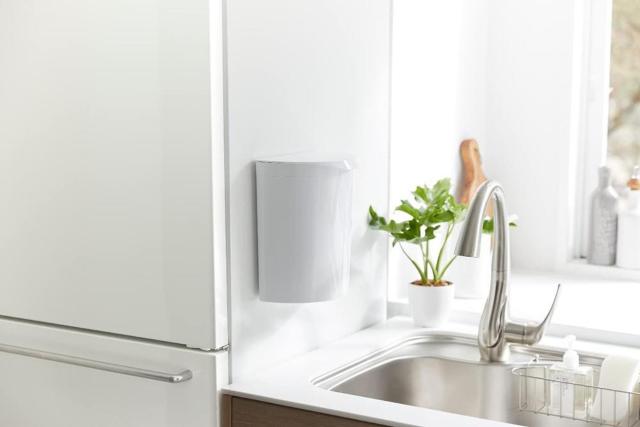 イセトウ Isetou 伊勢藤 メルナミニ Meluna mini ふた付きゴミ箱 ホワイト < インテリア/ライフ イセトウ Isetou 伊勢藤 メルナミニ Meluna mini ふた付きゴミ箱 ホワイト < インテリア/ライフの