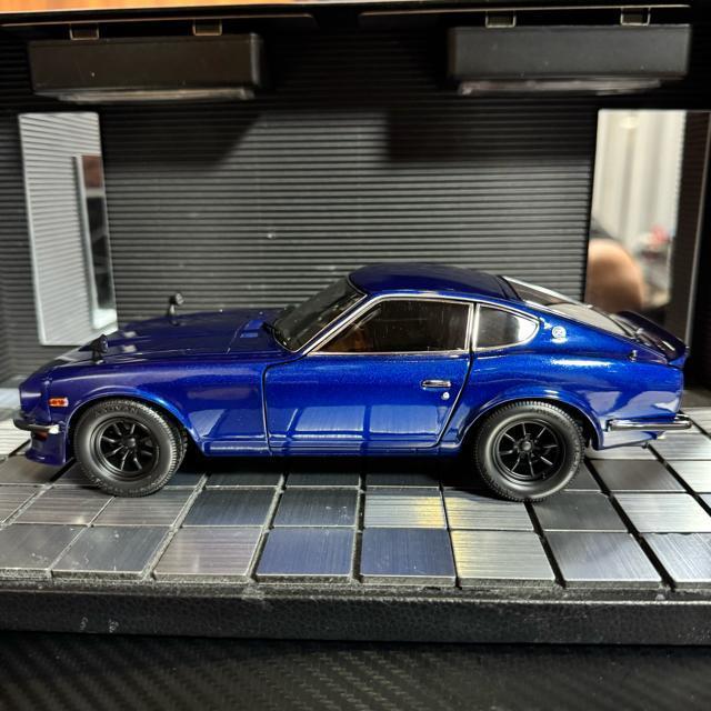 絶版未展示品 京商 1/18 フェアレディZ S30 Street Sports < ホビー  絶版未展示品 京商 1/18 フェアレディZ S30 Street Sports < ホビーの
