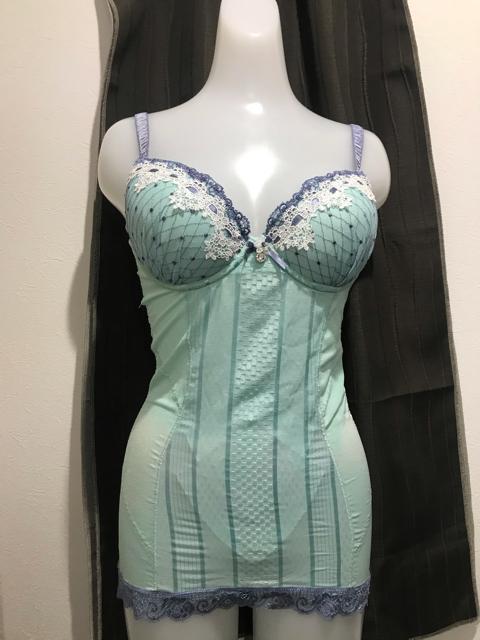 補正ボディシェィバー中古品 < 女性ファッション  補正ボディシェィバー中古品  < 女性ファッションの